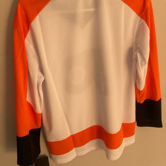 Philadelphia Flyers Youth jersey NHL officially licensed (new with tags) (L/XL) - Picture 2 of 4
